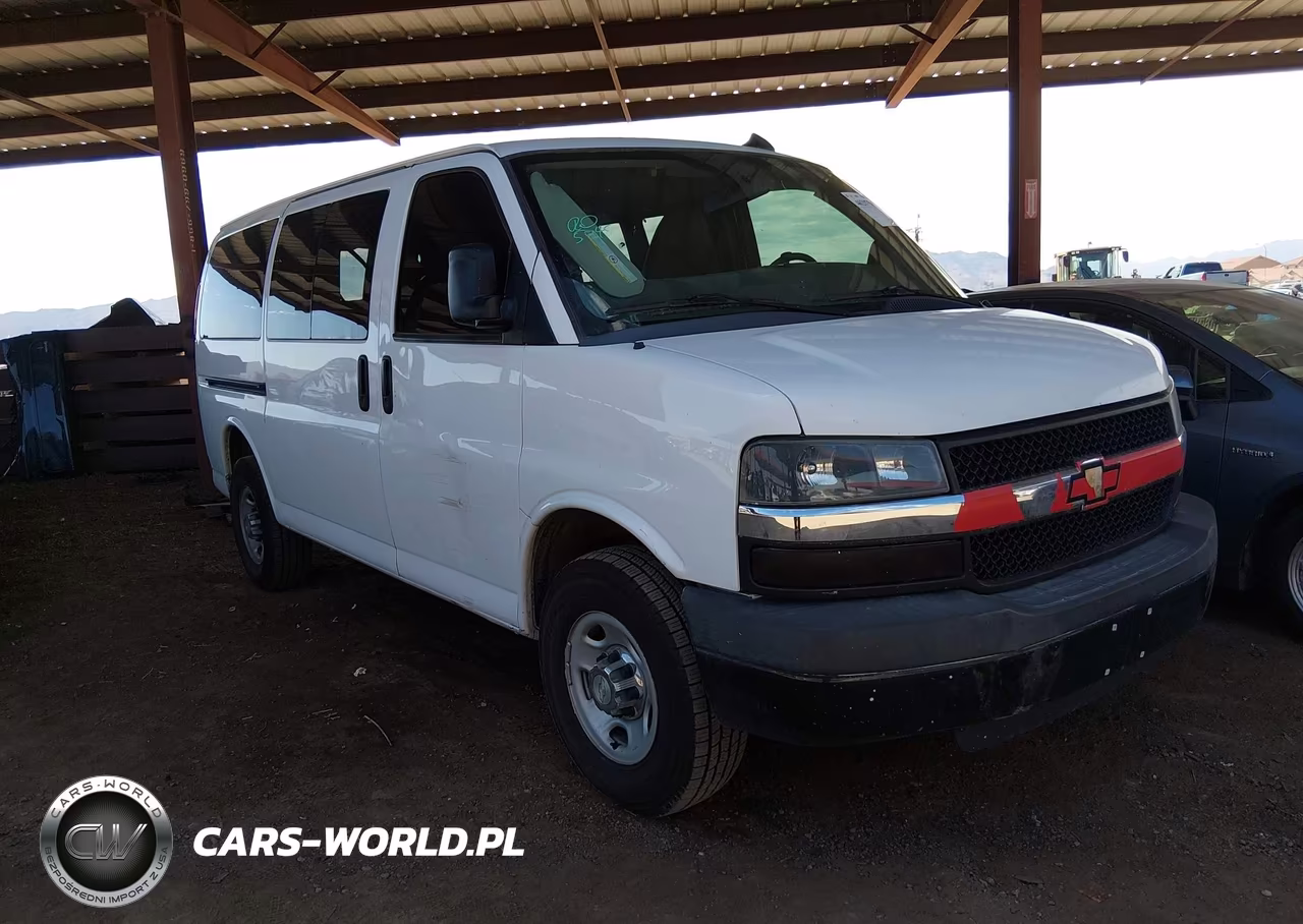 2015 Chevrolet Express 3500 Lt