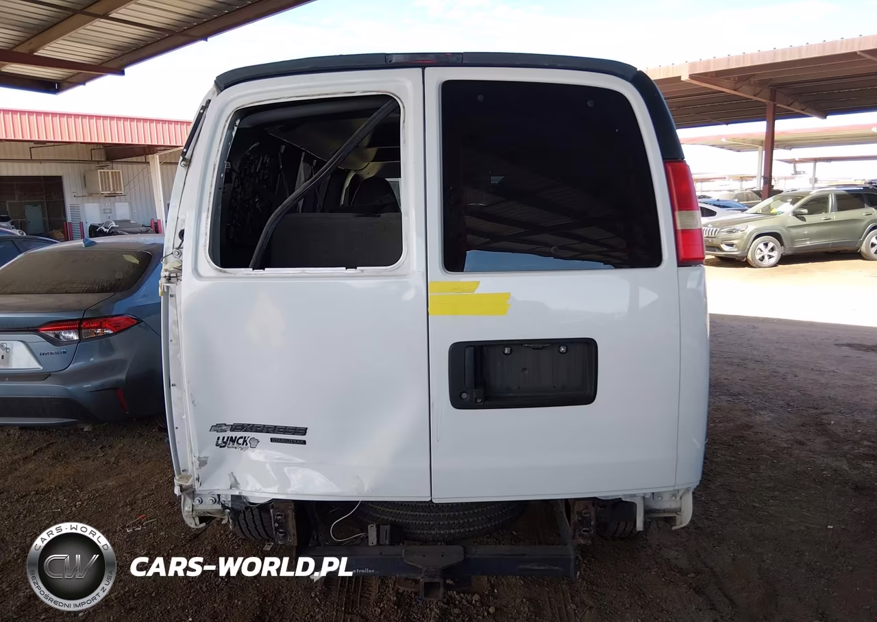 2015 Chevrolet Express 3500 Lt VIN:1GAZGYFG3F1229709 - 17