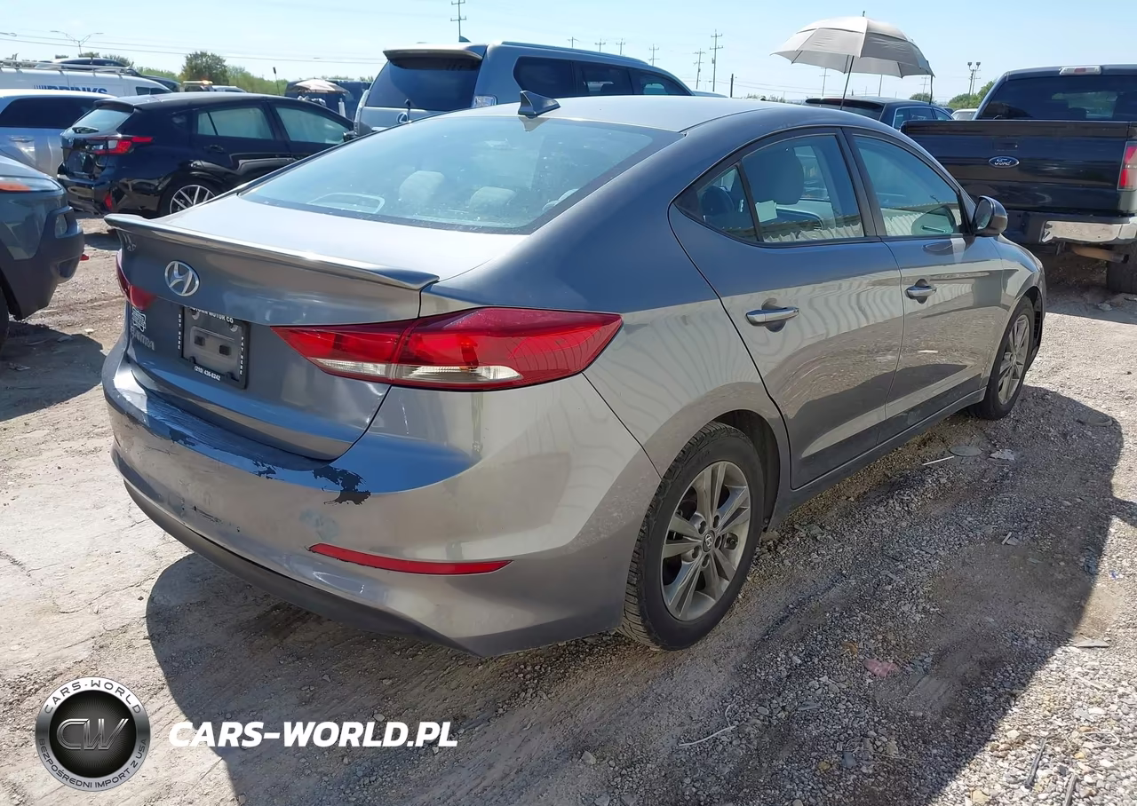 2018 Hyundai Elantra Sel VIN:5NPD84LFXJH240940 - 4