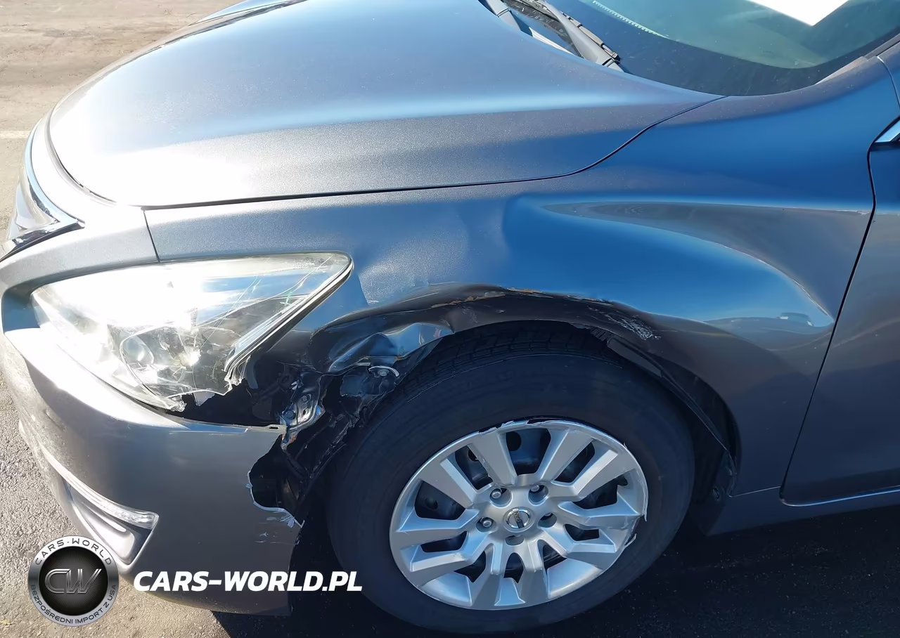 2014 Nissan Altima 2.5 S VIN:1N4AL3APXEN369537 - 17