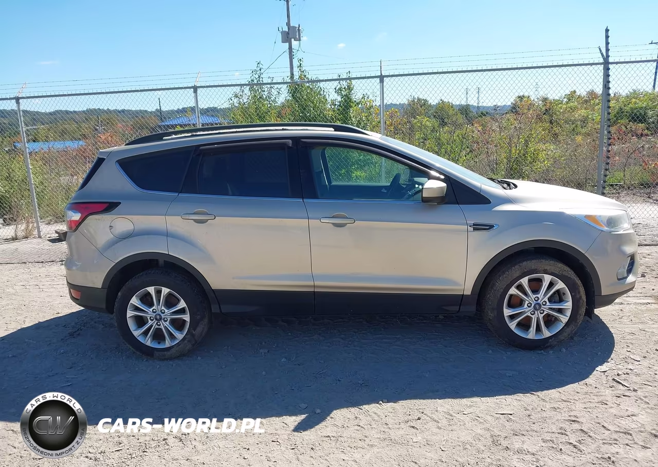 2018 Ford Escape Se VIN:1FMCU9GD8JUB69588 - 14