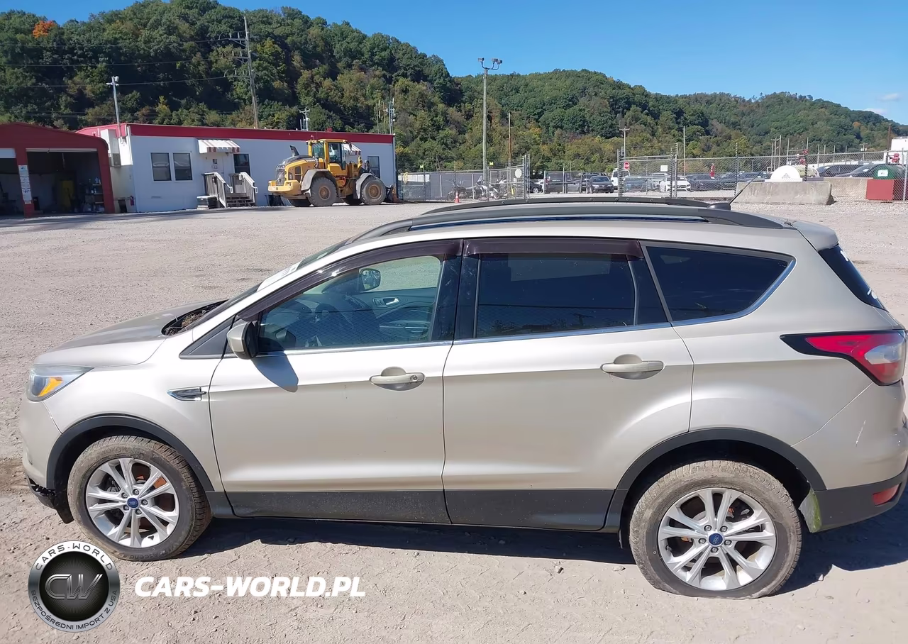 2018 Ford Escape Se VIN:1FMCU9GD8JUB69588 - 15