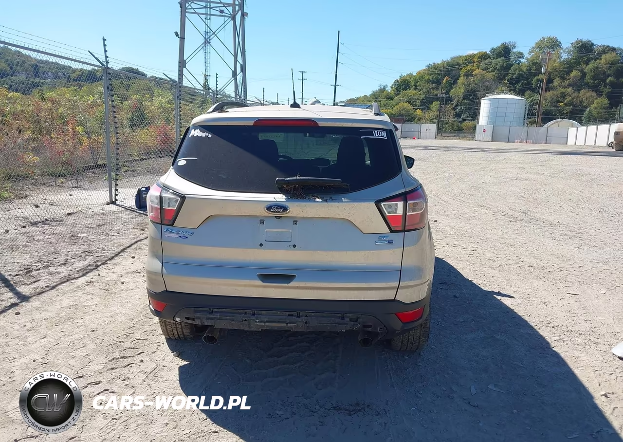 2018 Ford Escape Se VIN:1FMCU9GD8JUB69588 - 17