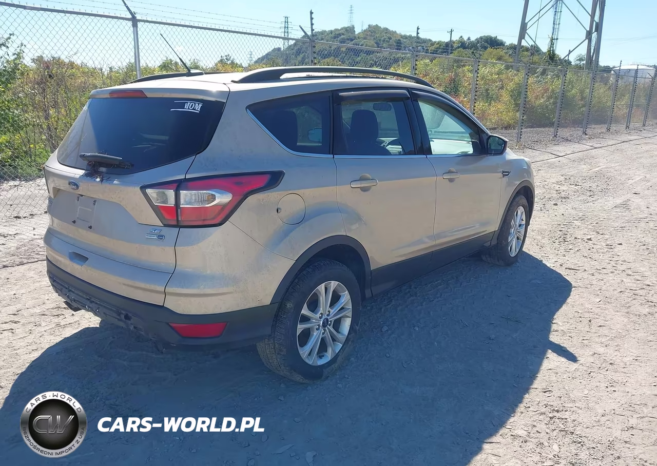2018 Ford Escape Se VIN:1FMCU9GD8JUB69588 - 4
