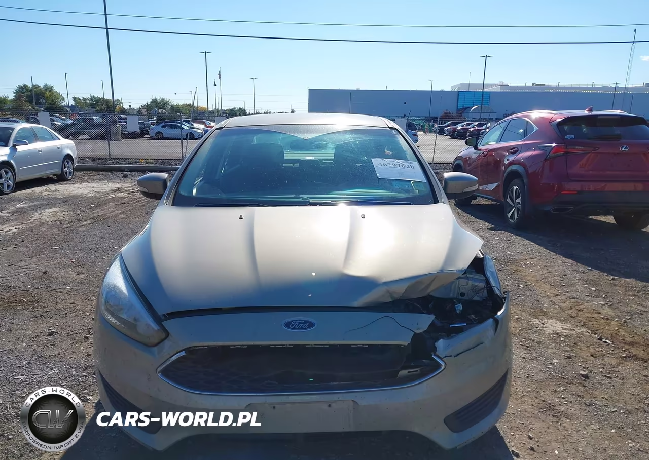 2015 Ford Focus Se VIN:1FADP3F2XFL367038 - 13