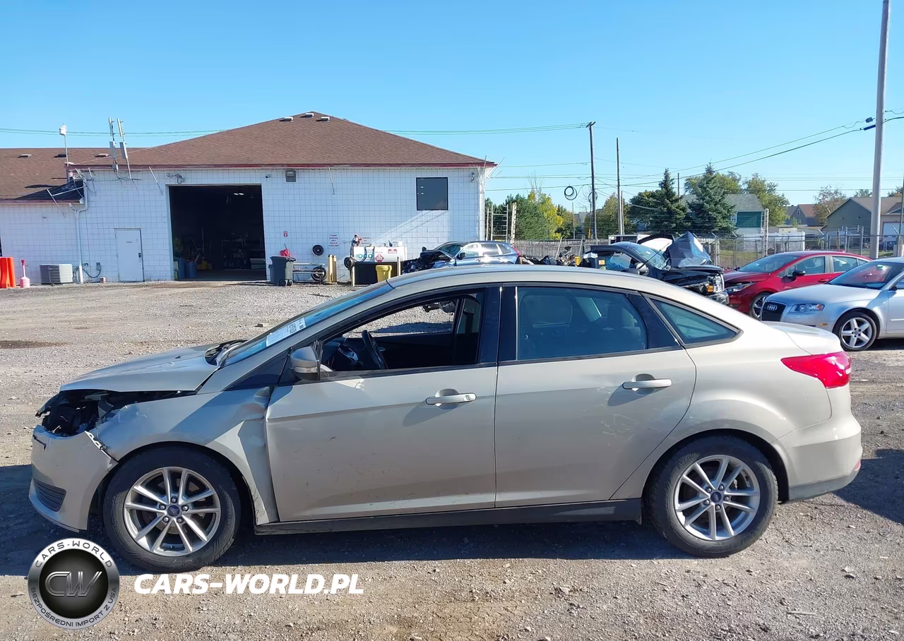 2015 Ford Focus Se VIN:1FADP3F2XFL367038 - 15