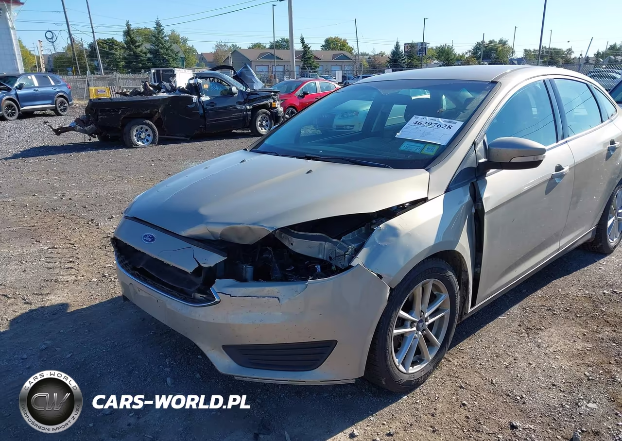 2015 Ford Focus Se VIN:1FADP3F2XFL367038 - 6