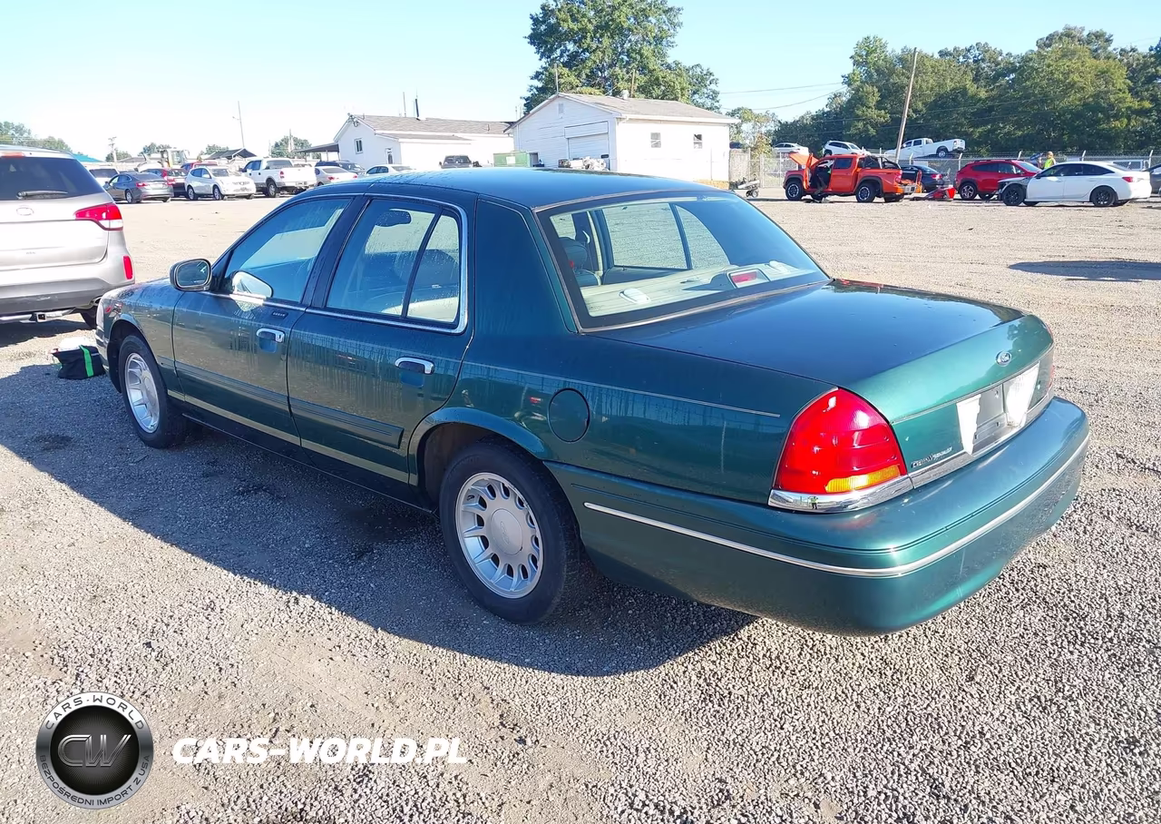 2000 Ford Crown Victoria Lx VIN:2FAFP74WXYX117214 - 3