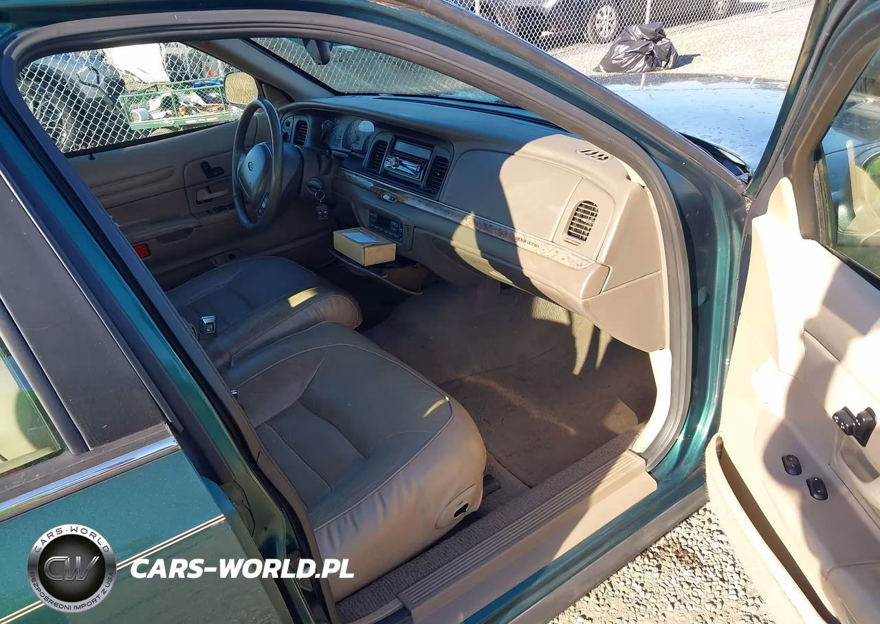 2000 Ford Crown Victoria Lx VIN:2FAFP74WXYX117214 - 5