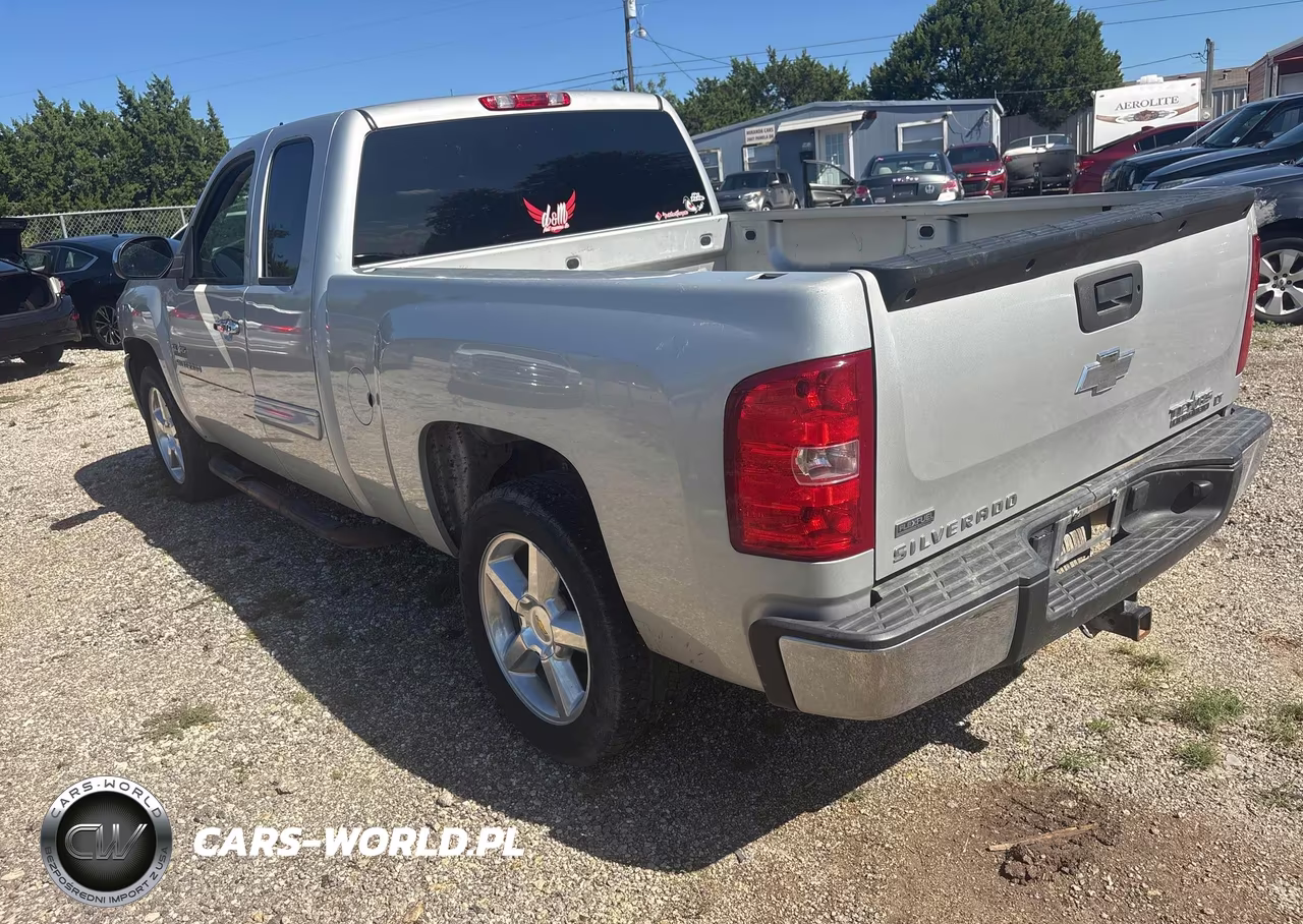2011 Chevrolet Silverado 1500 Lt VIN:1GCRCSE02BZ329106 - 3
