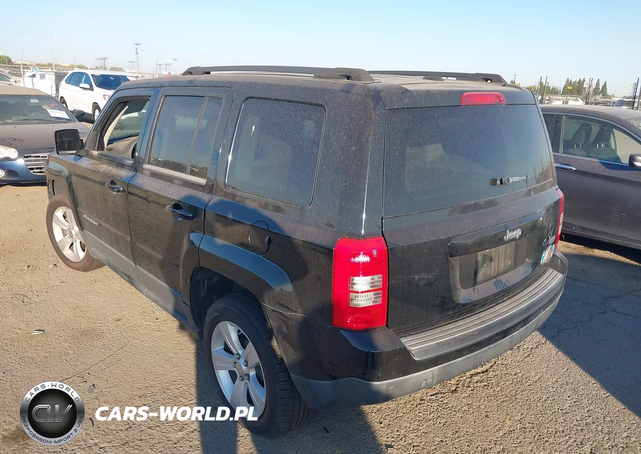 2012 Jeep Patriot Latitude VIN:1C4NJPFA1CD626424 - 3