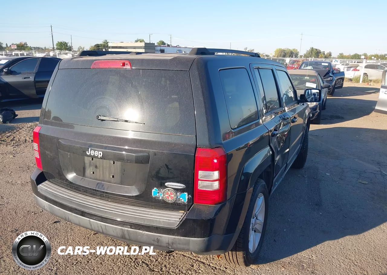2012 Jeep Patriot Latitude VIN:1C4NJPFA1CD626424 - 4