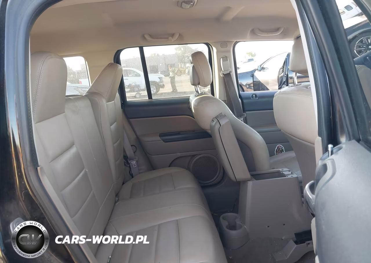 2012 Jeep Patriot Latitude VIN:1C4NJPFA1CD626424 - 8