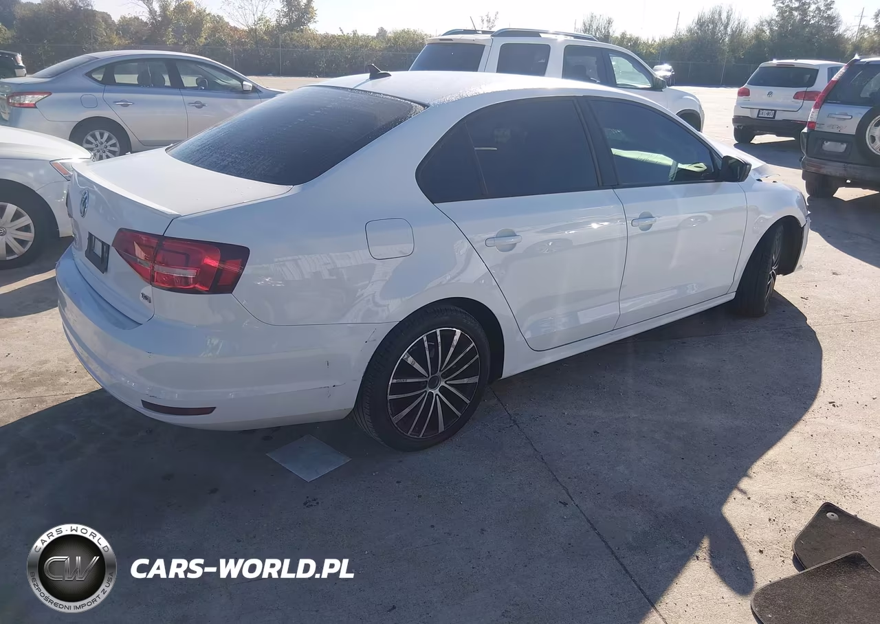 2015 Volkswagen Jetta 1.8T Sport VIN:3VWD17AJ5FM345686 - 4