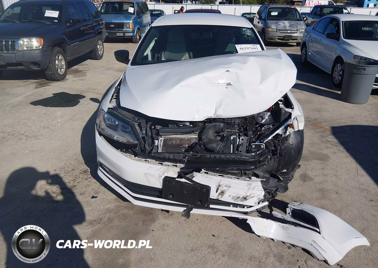 2015 Volkswagen Jetta 1.8T Sport VIN:3VWD17AJ5FM345686 - 5