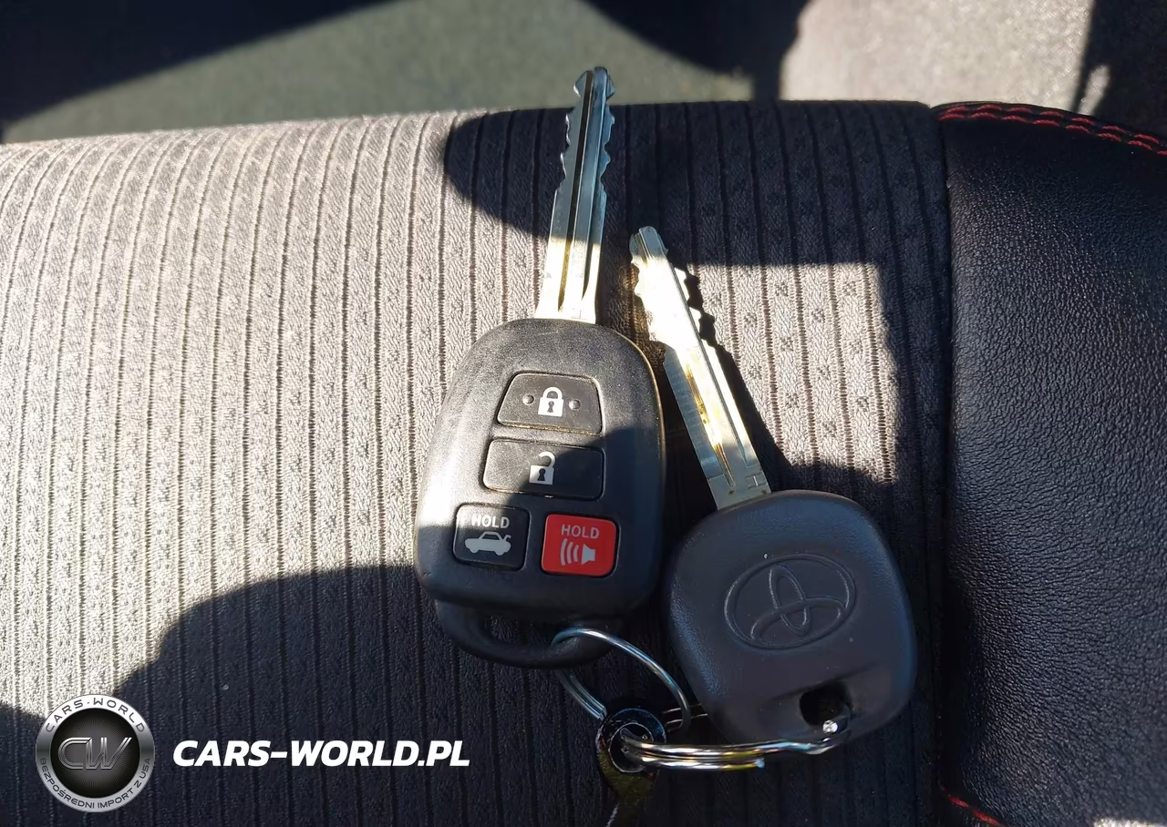 2016 Toyota Camry Se VIN:4T1BF1FK5GU200487 - 11