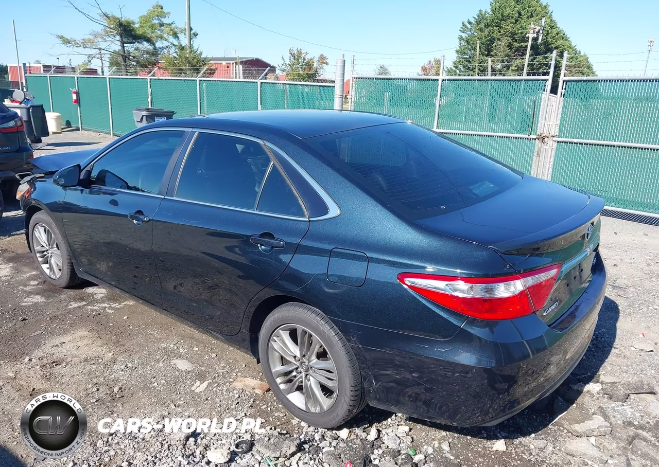 2016 Toyota Camry Se VIN:4T1BF1FK5GU200487 - 3