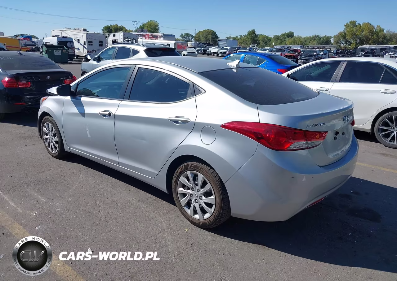 2011 Hyundai Elantra Gls VIN:5NPDH4AE8BH058942 - 3