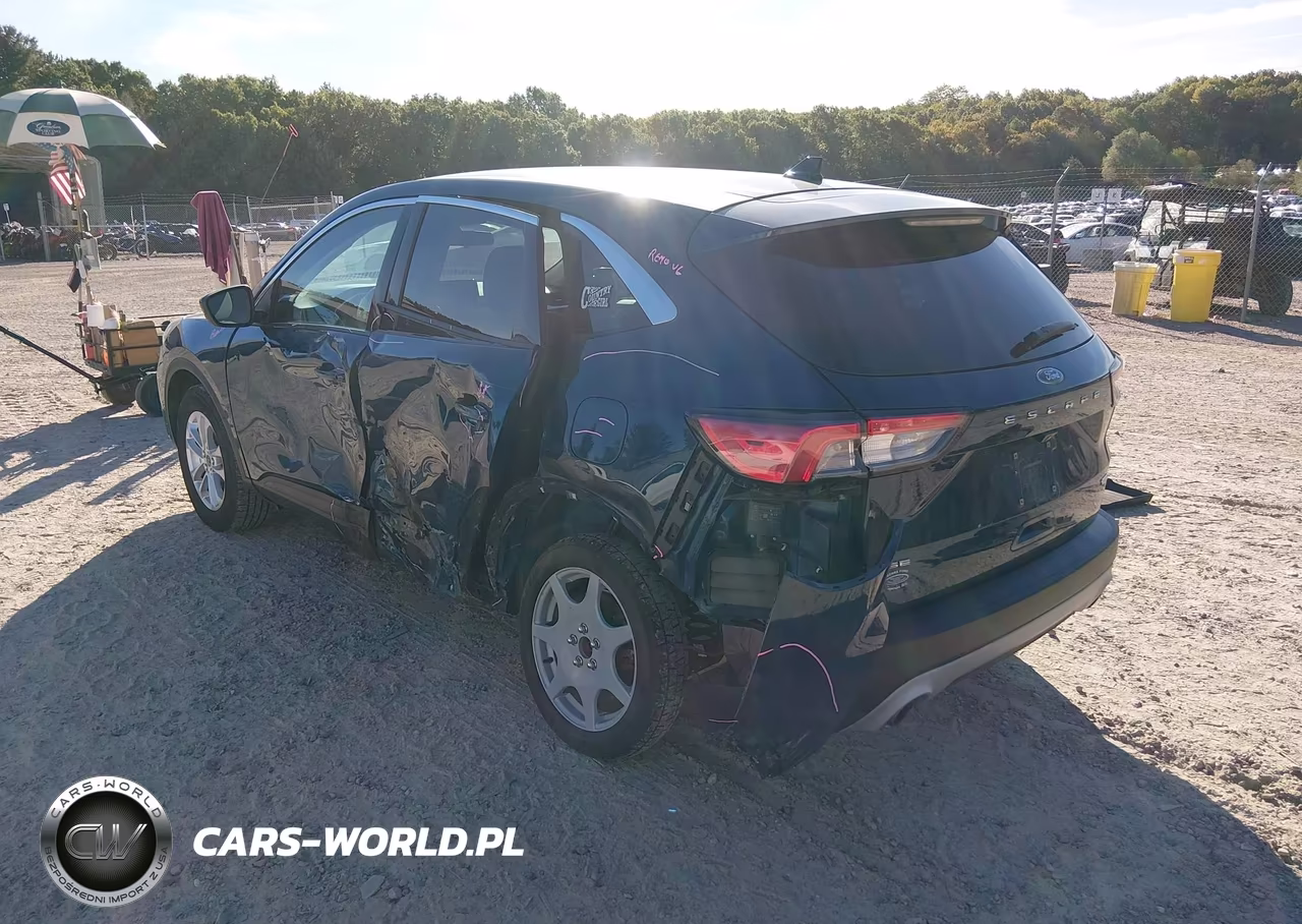 2020 Ford Escape Se VIN:1FMCU9G6XLUA30955 - 3