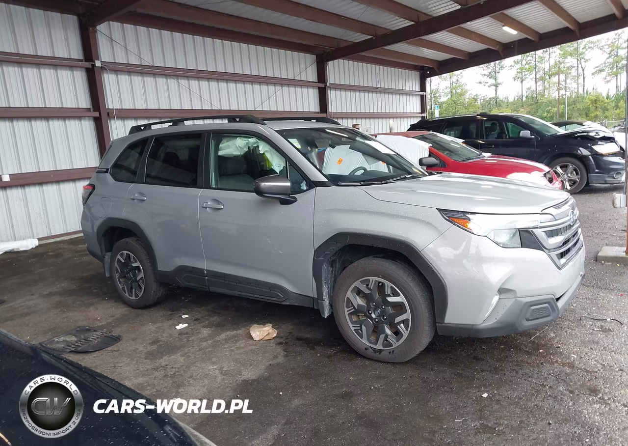 2025 Subaru Forester Premium VIN:JF2SLDDC9SH550895 - 13