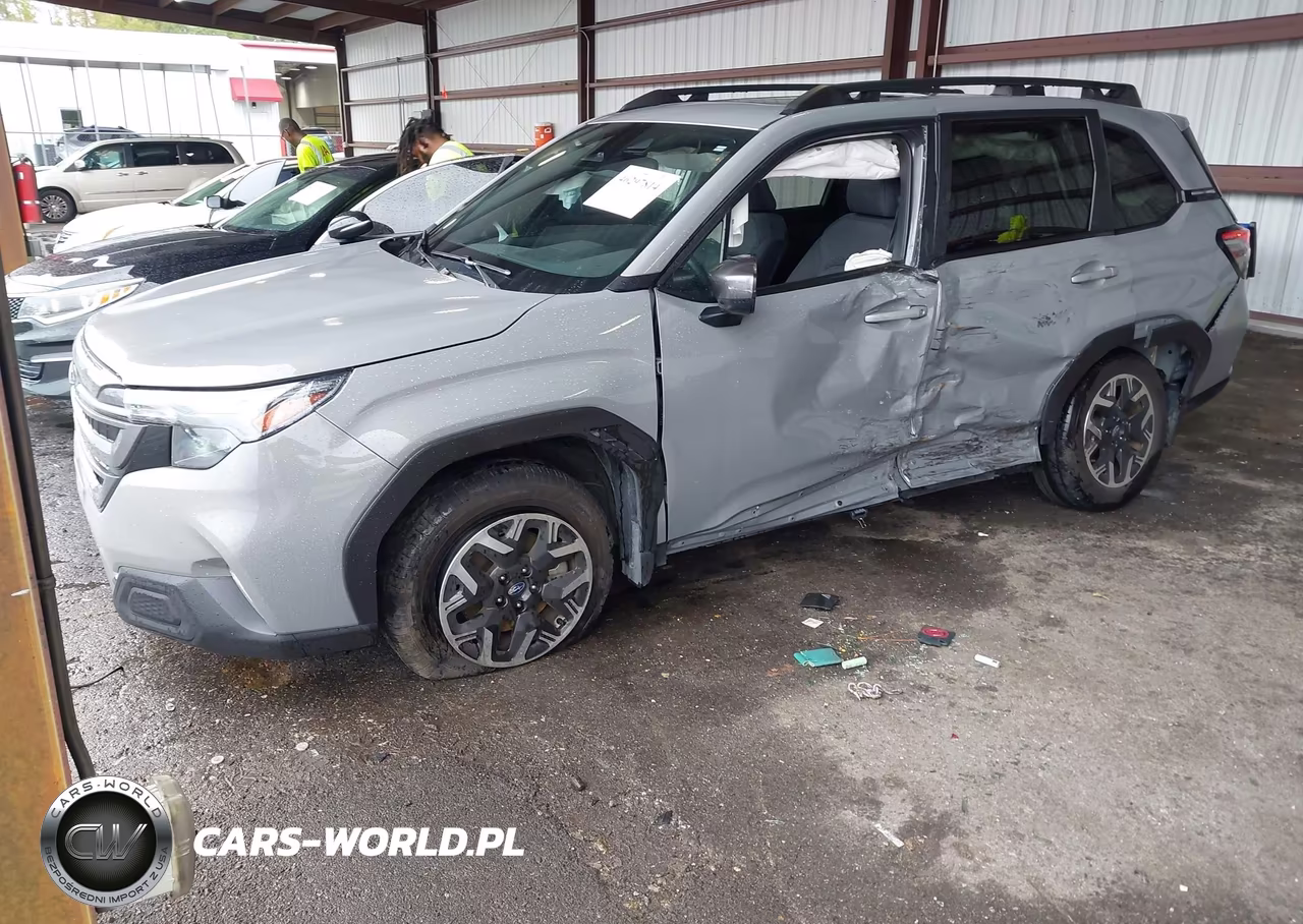 2025 Subaru Forester Premium VIN:JF2SLDDC9SH550895 - 2