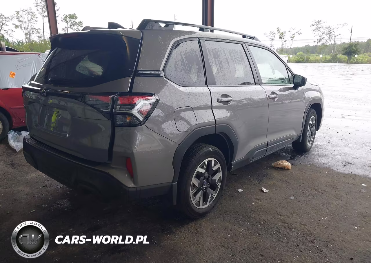 2025 Subaru Forester Premium VIN:JF2SLDDC9SH550895 - 4