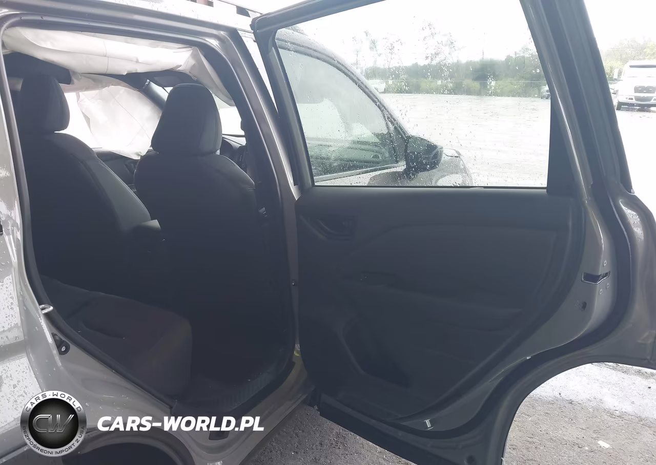2025 Subaru Forester Premium VIN:JF2SLDDC9SH550895 - 8