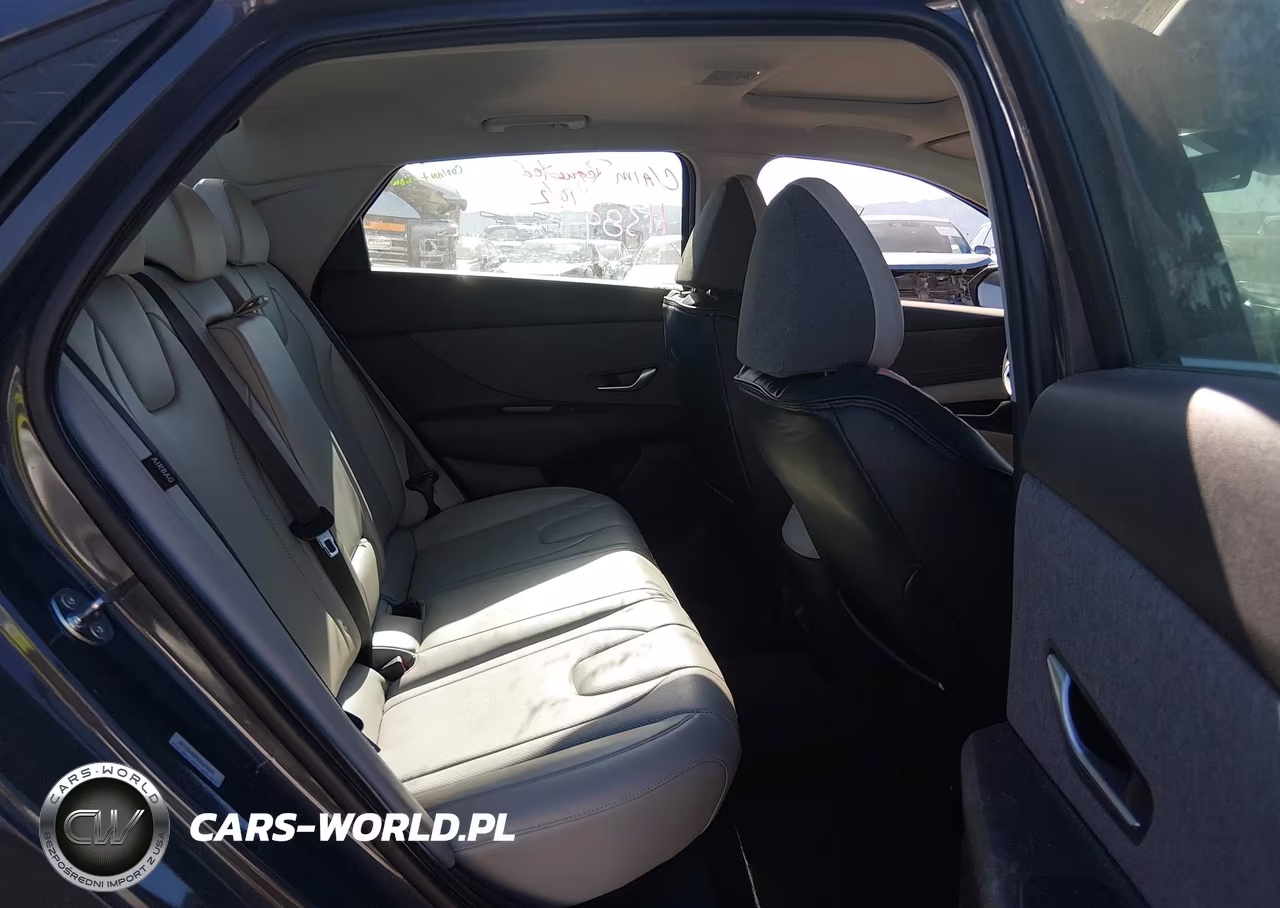 2025 Hyundai Elantra Limited VIN:KMHLP4DG0SU967125 - 8