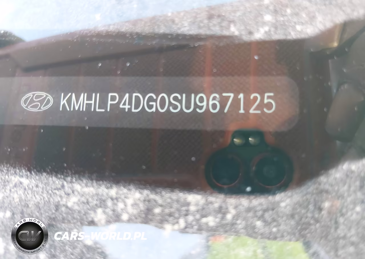 2025 Hyundai Elantra Limited VIN:KMHLP4DG0SU967125 - 9