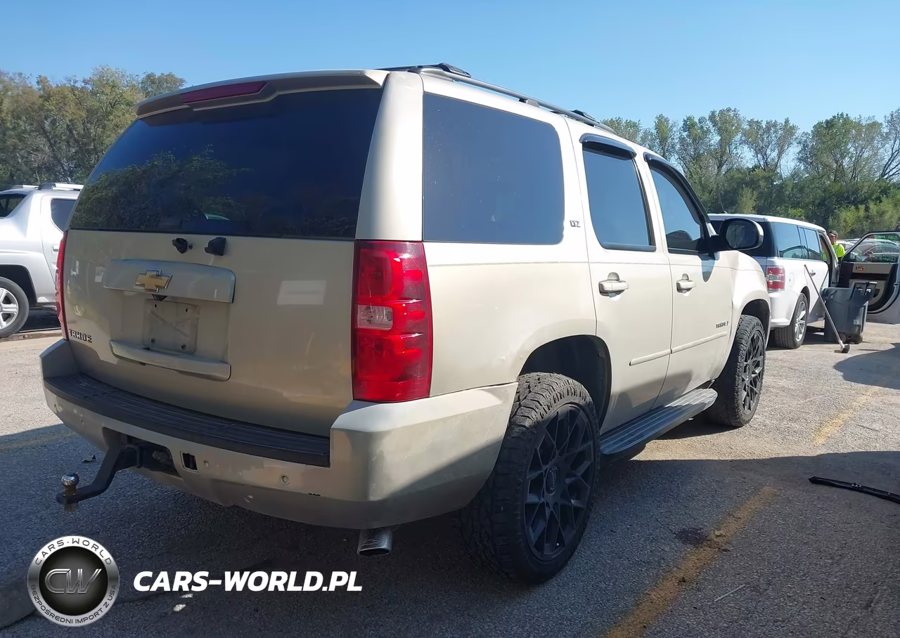 2007 Chevrolet Tahoe Ltz VIN:1GNFK13007R129679 - 4