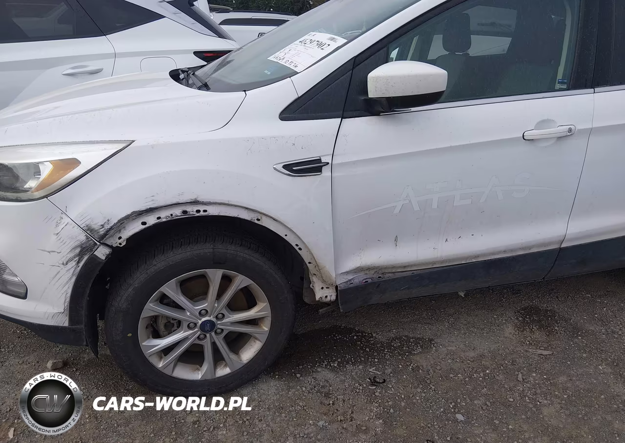 2018 Ford Escape Se VIN:1FMCU9GD6JUD22484 - 17