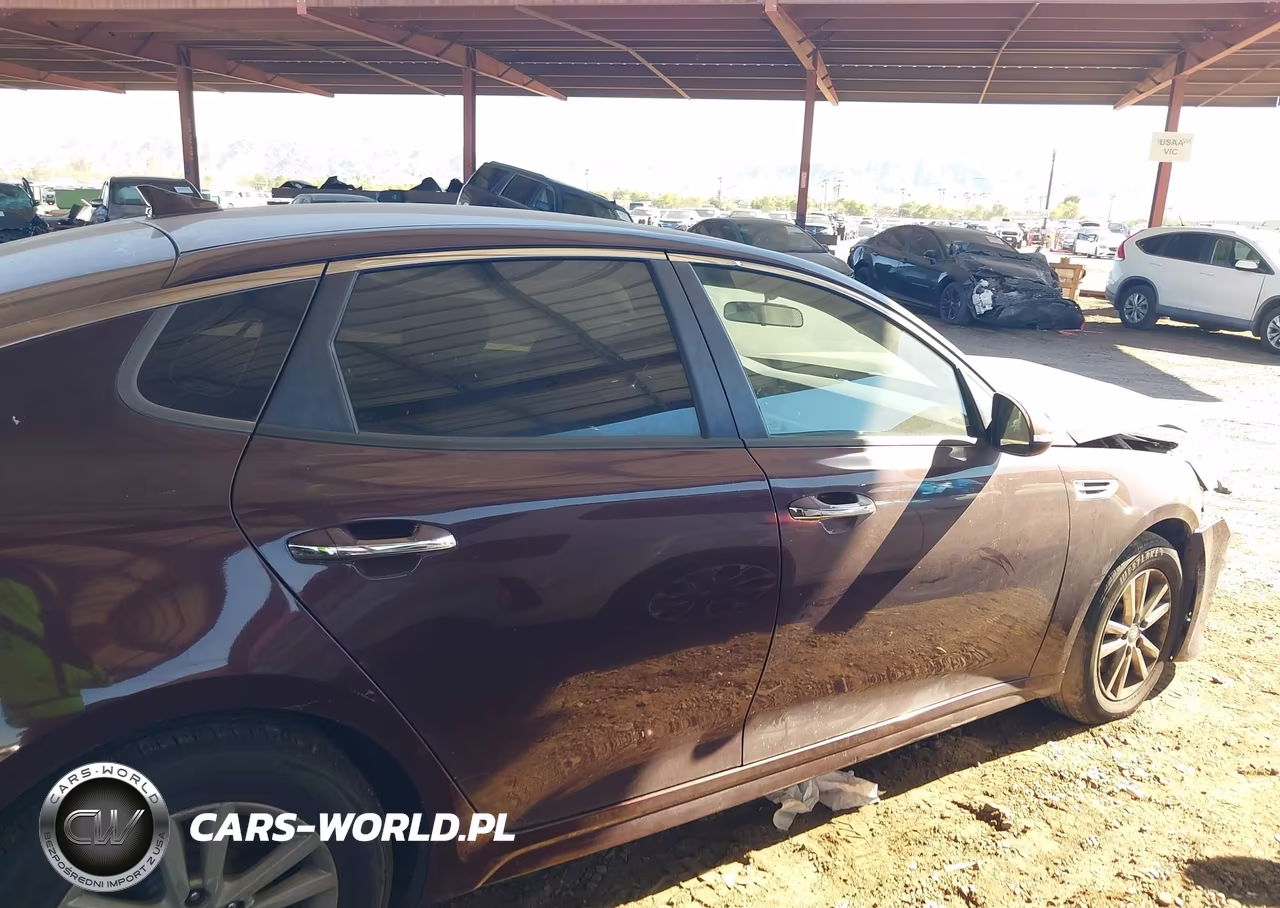 2017 Kia Optima Lx VIN:5XXGT4L38HG135451 - 13