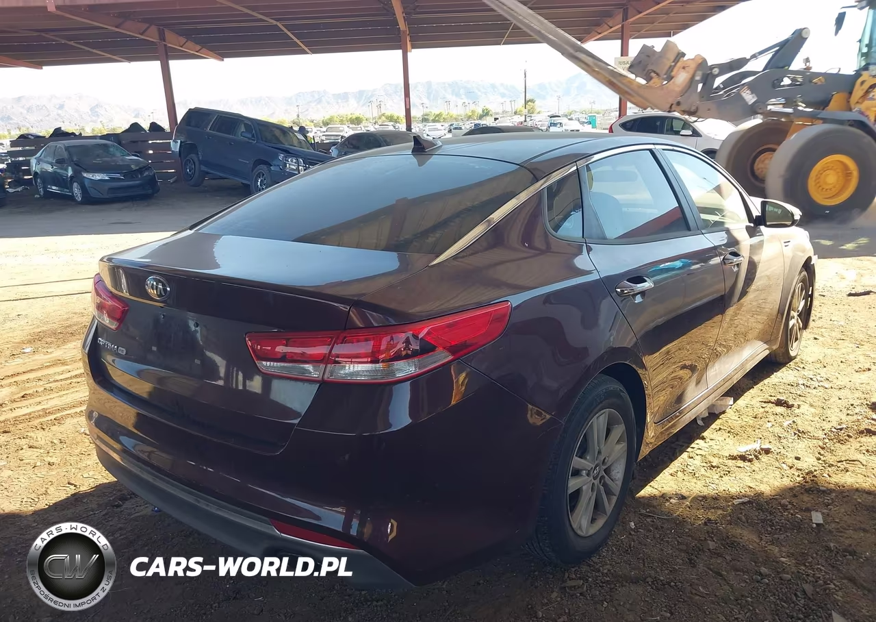 2017 Kia Optima Lx VIN:5XXGT4L38HG135451 - 4