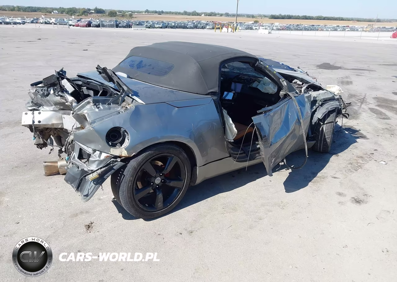 2005 Nissan 350Z Touring VIN:JN1AZ36A55M758057 - 4