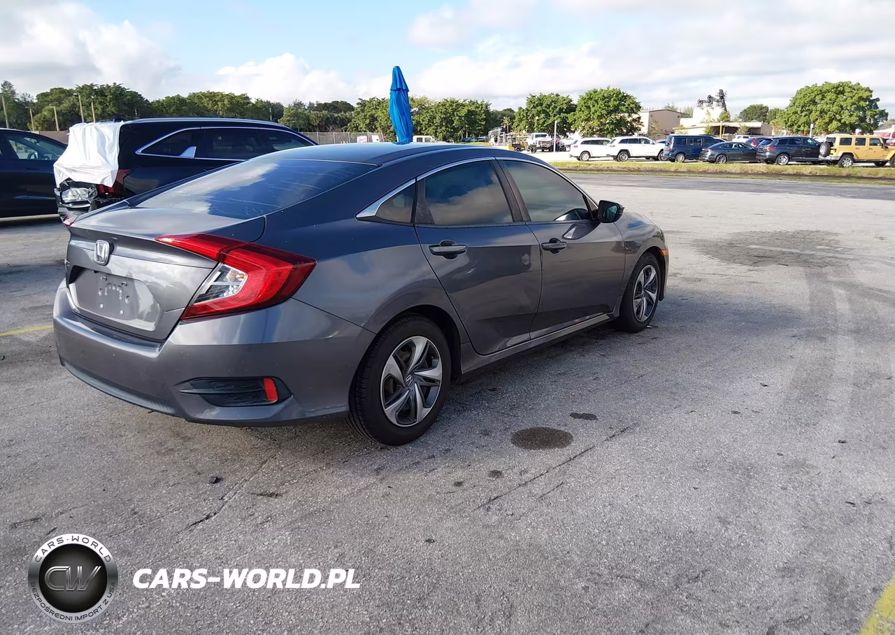 2018 Honda Civic Lx VIN:2HGFC2F54JH574096 - 4