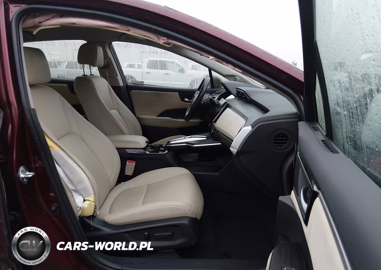 2018 Honda Clarity Plug-In Hybrid Touring VIN:JHMZC5F36JC019843 - 17