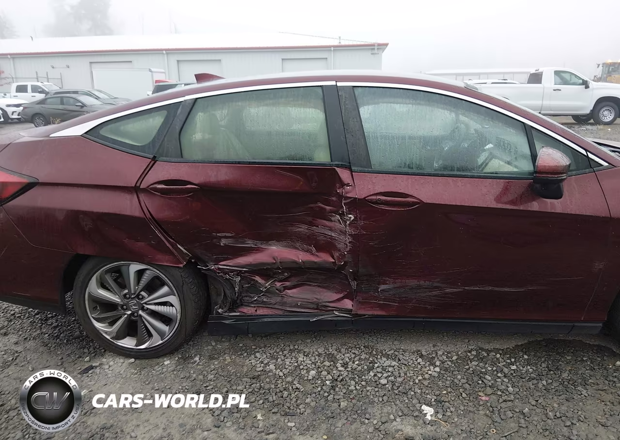 2018 Honda Clarity Plug-In Hybrid Touring VIN:JHMZC5F36JC019843 - 6