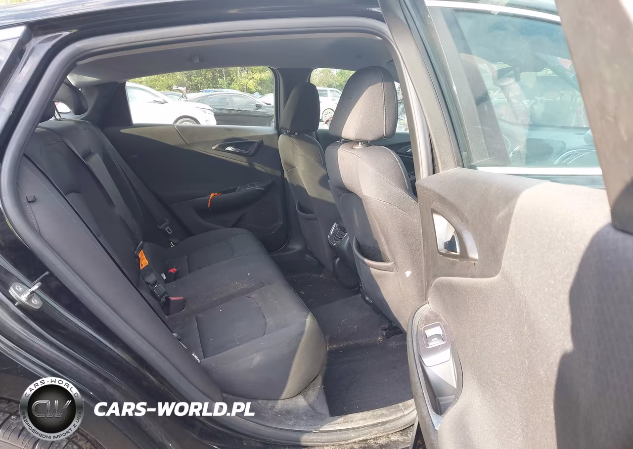 2018 Chevrolet Malibu Lt VIN:1G1ZD5ST0JF220942 - 8