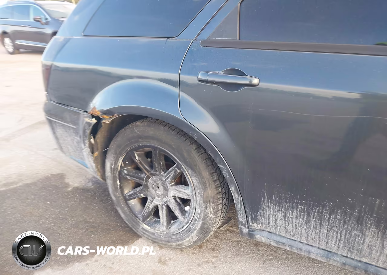 2008 Dodge Magnum VIN:2D4FV47TX8H213132 - 6
