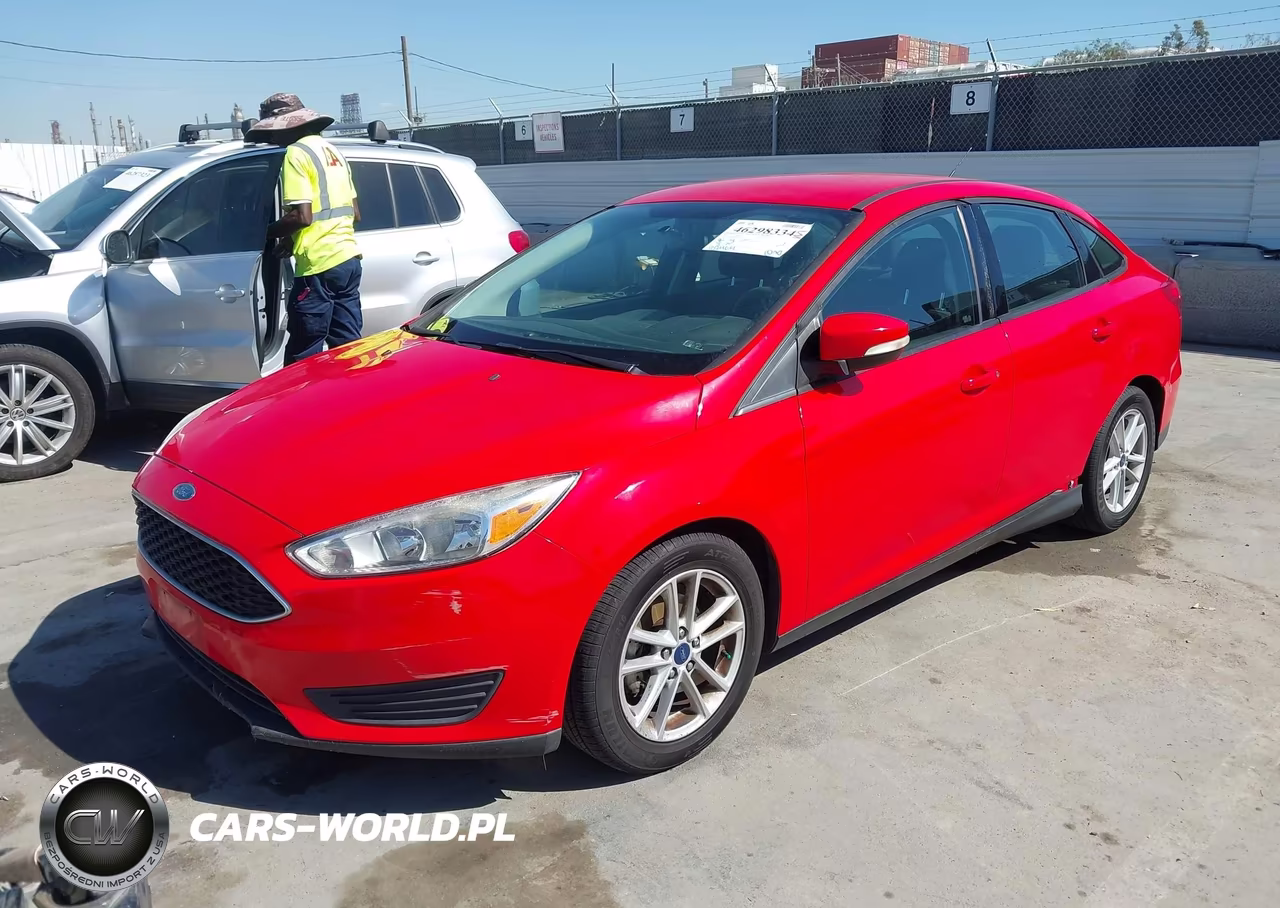 2017 Ford Focus Se VIN:1FADP3F20HL304341 - 2