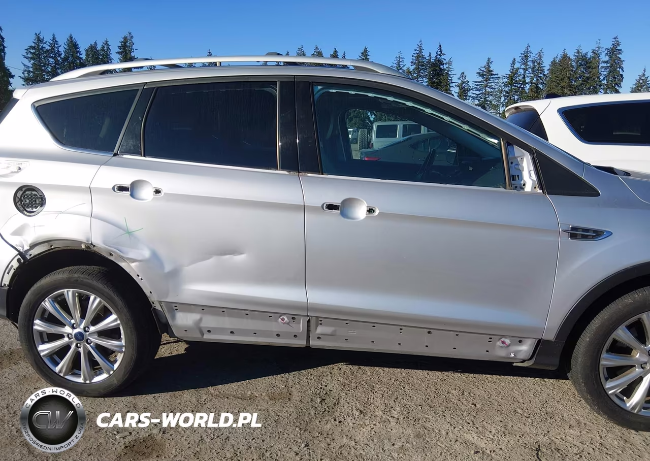 2017 Ford Escape Titanium VIN:1FMCU9J97HUA51207 - 14