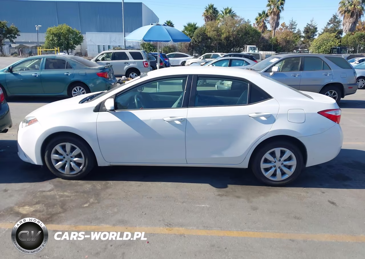 2014 Toyota Corolla Le VIN:2T1BURHE3EC220151 - 14