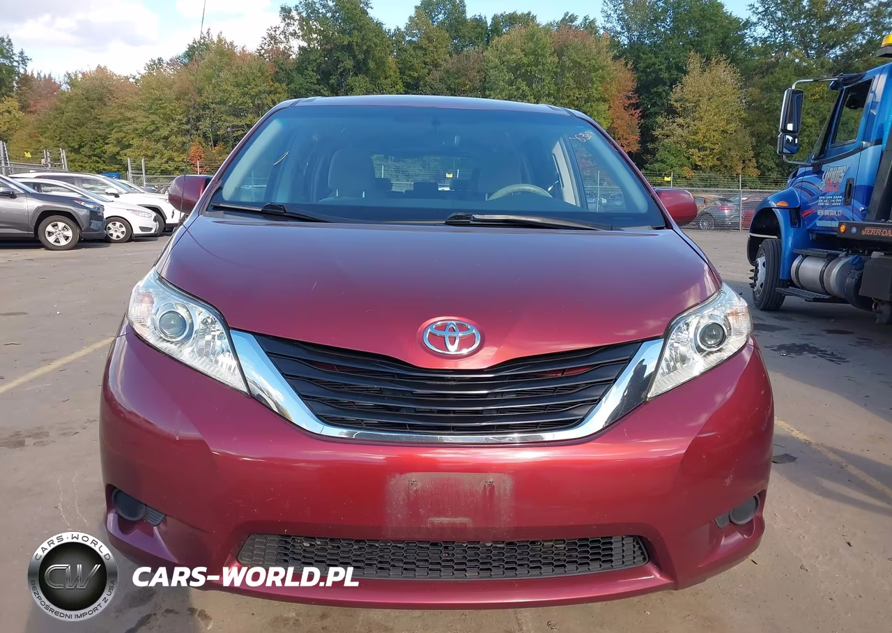2014 Toyota Sienna Le V6 8 Passenger VIN:5TDKK3DC2ES519547 - 12