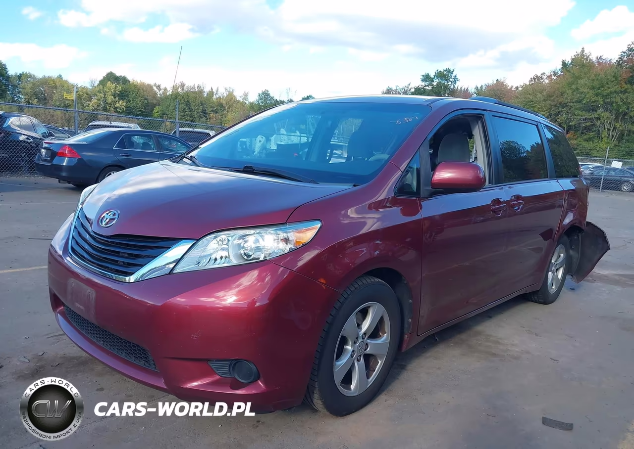 2014 Toyota Sienna Le V6 8 Passenger VIN:5TDKK3DC2ES519547 - 2