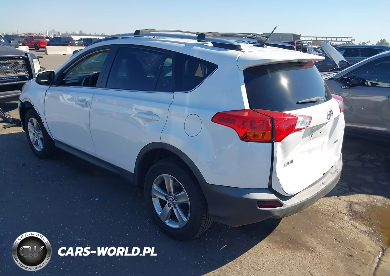 2015 Toyota Rav4 Xle VIN:2T3WFREV1FW174875 - 3