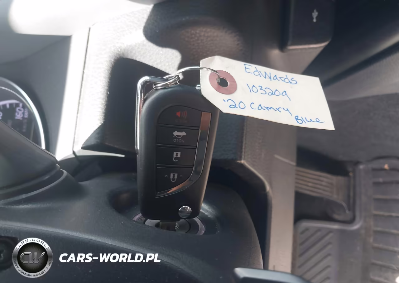 2020 Toyota Camry Se VIN:4T1G11AK3LU332833 - 11
