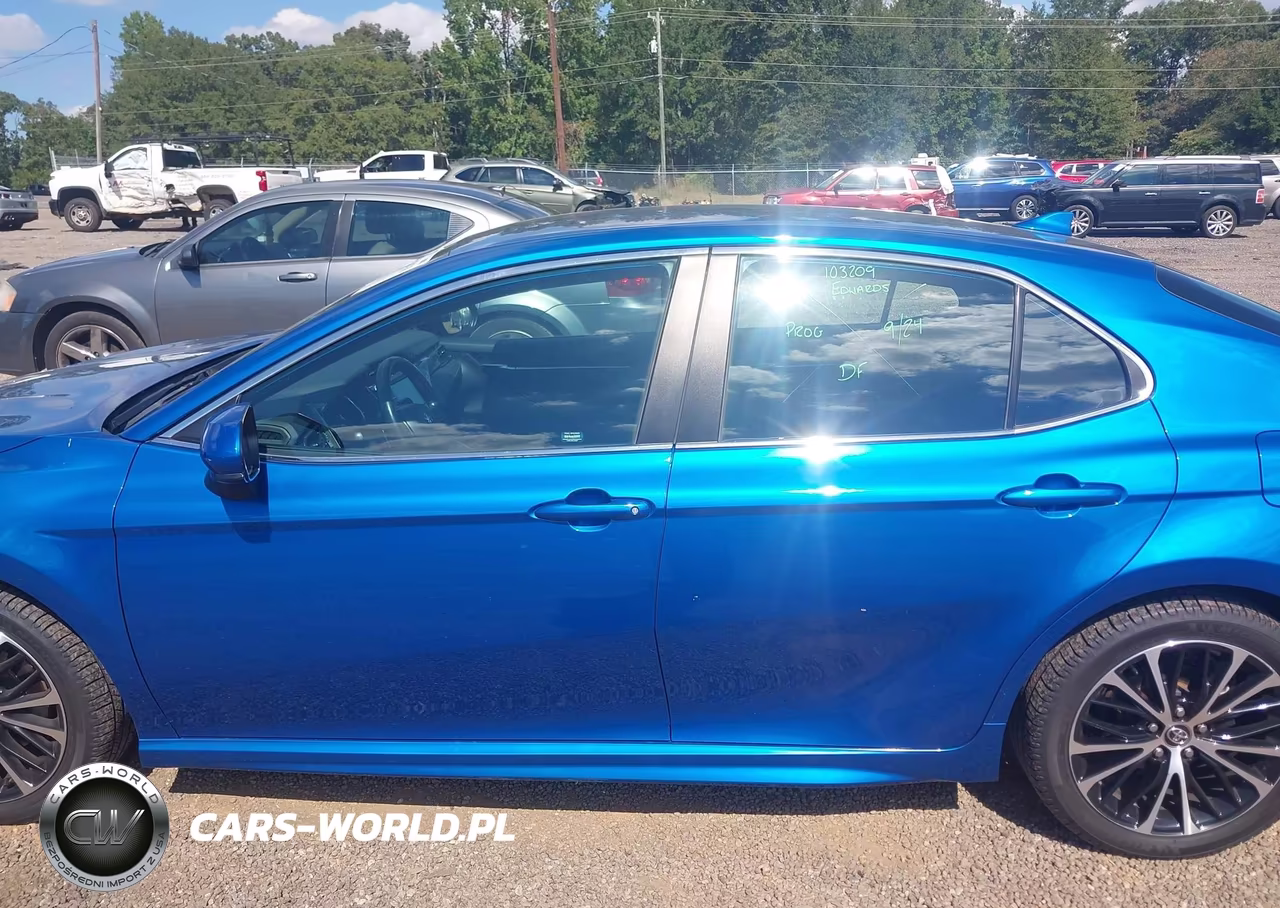 2020 Toyota Camry Se VIN:4T1G11AK3LU332833 - 14