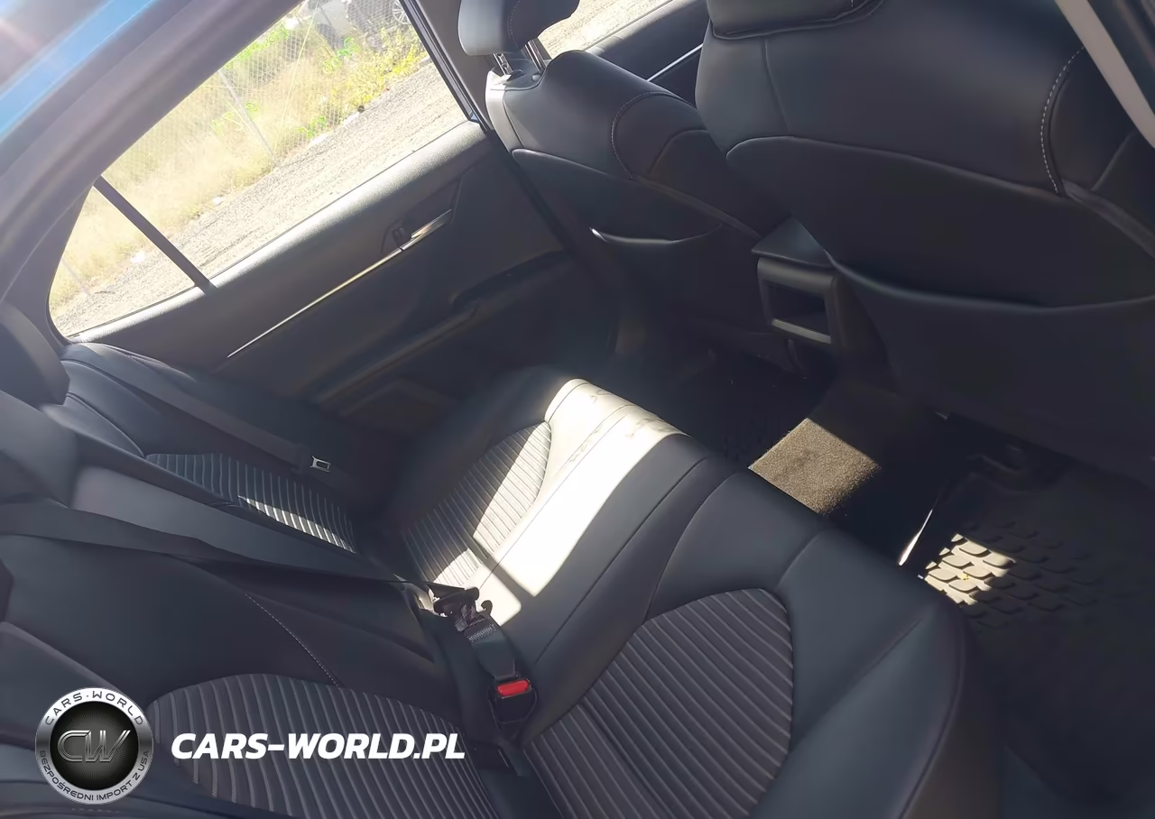 2020 Toyota Camry Se VIN:4T1G11AK3LU332833 - 8