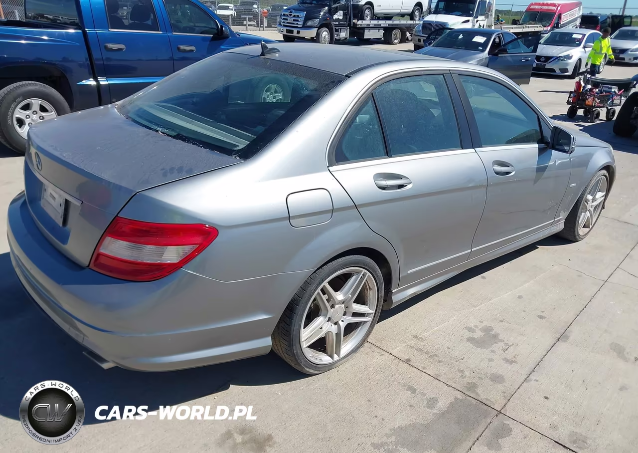 2010 Mercedes-Benz C 300 Luxury-Sport VIN:WDDGF5EBXAR092810 - 4
