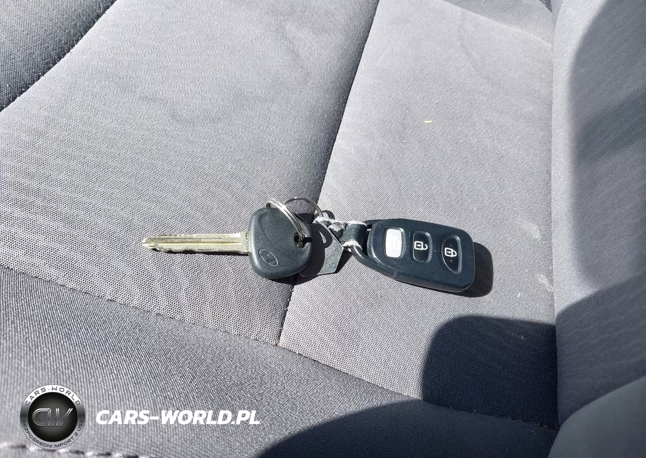 2016 Hyundai Elantra Se VIN:5NPDH4AE0GH788710 - 11